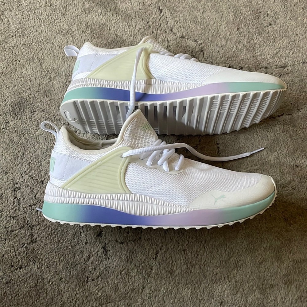 Brand new tennis shoes puma 9.5